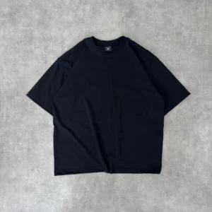 camiseta oversize negra