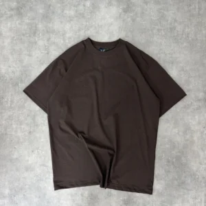camiseta boxy cafe oscura