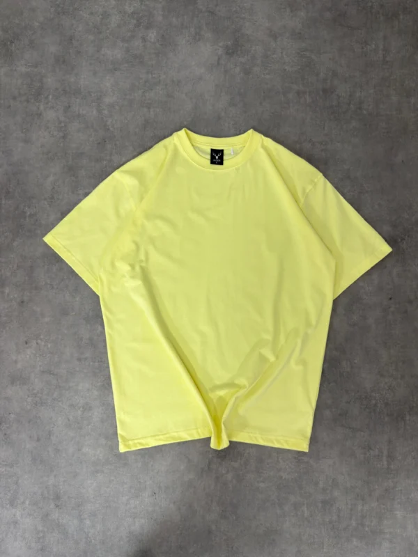 camiseta boxy amarilla