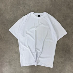 camiseta boxy blanca